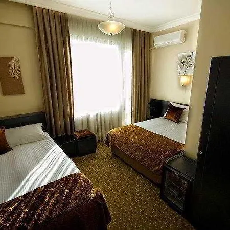 Nobel Hotel 3*